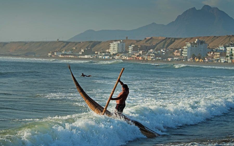¿Qué puede enseñar el surf sobre la toma de decisiones? Reflexión de Carlos Federico Torres Torija González